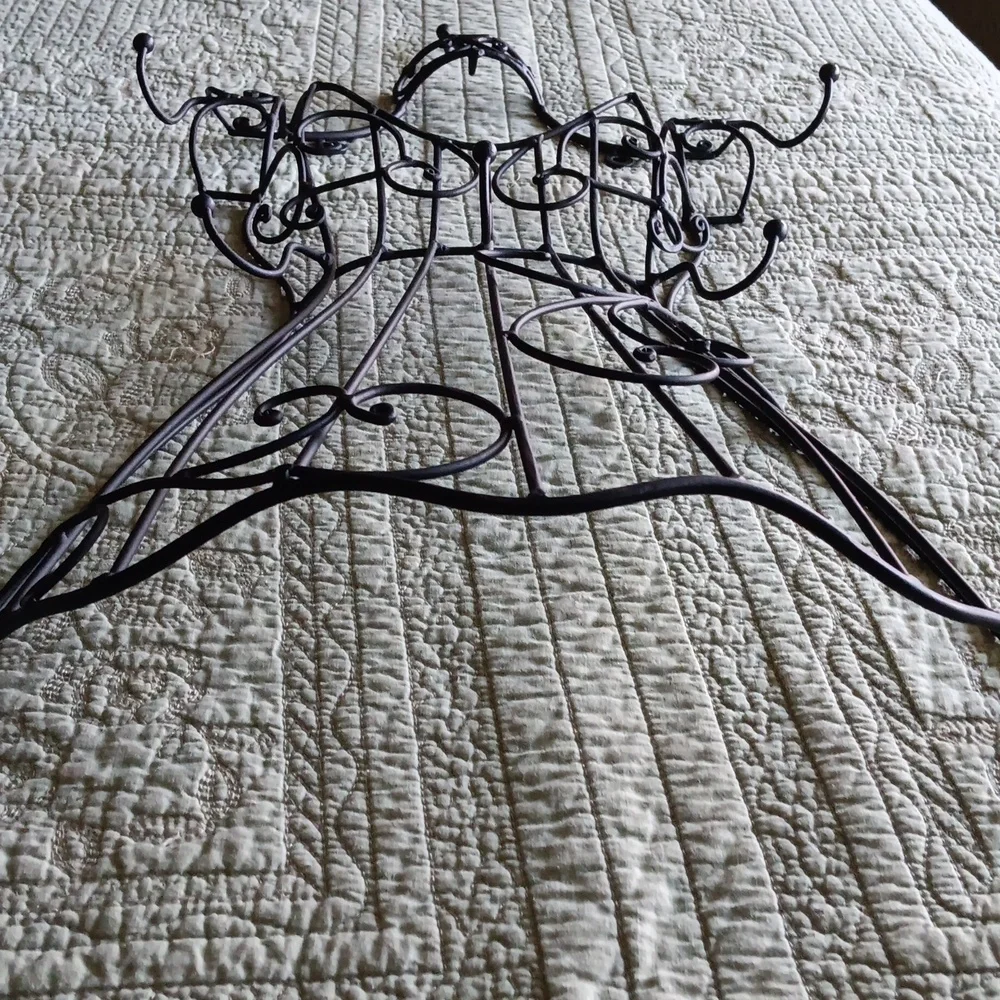 Wall Hook Orangizer Elegant Dress Form